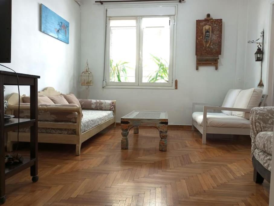 Kyriaki 'S Artistic Apartment Next Metro Agios Ioannis Athen Exterior foto